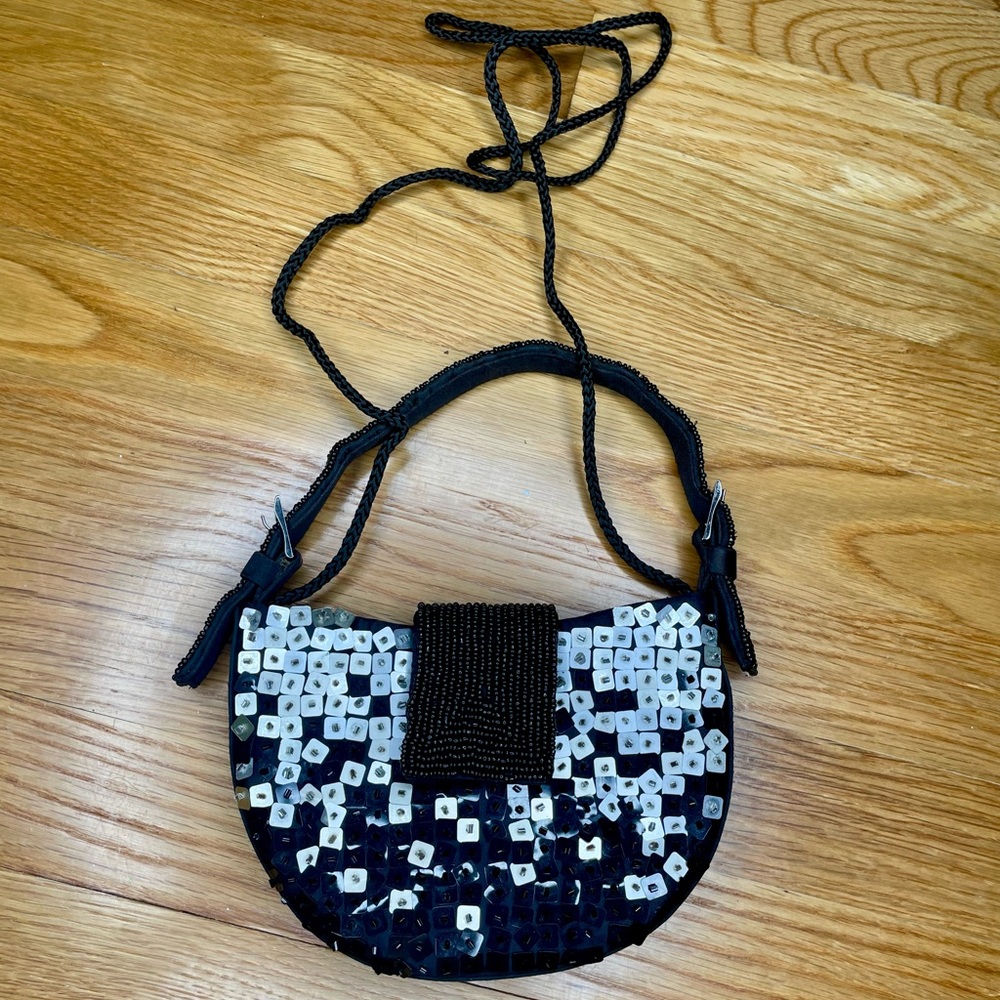 1990s Vintage Handmade Black and Silver Beaded Petite Purse - Picture 7 of 7